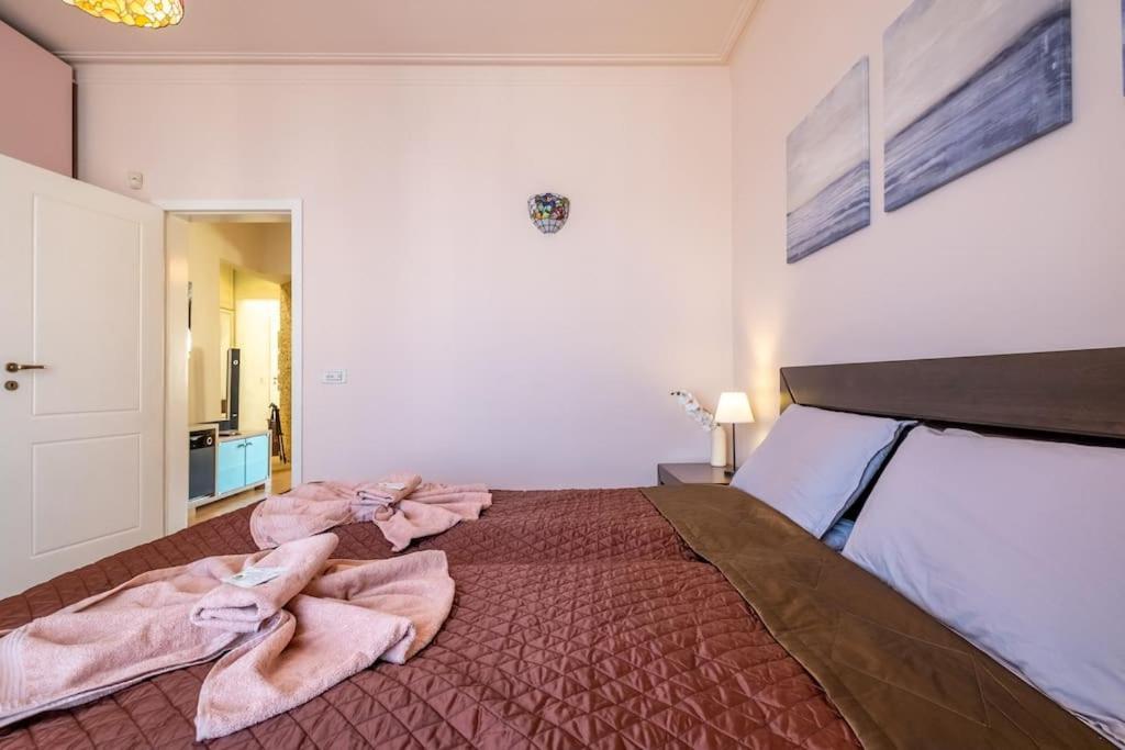 Aristocratic Place, Location Appartamento