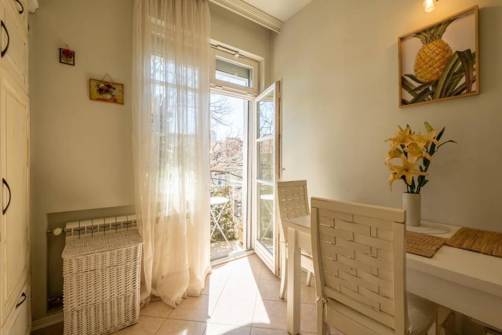 Aristocratic Place, Location Appartamento *